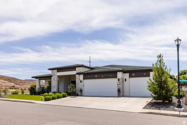 5 W Elinor Ln, Washington, UT 84780 - #2