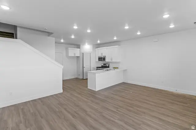 2254 W 1400 N, Farr West, UT 84404 - #2