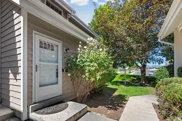5458 S Lighthouse Rd, Taylorsville, UT 84123