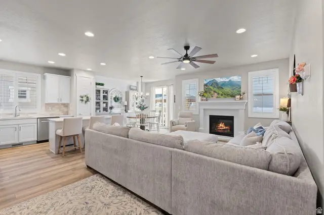 1424 W Foxtail Way, Lindon, UT 84042 - #3