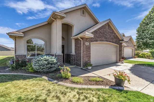1941 W Trailside, Syracuse, UT 84075 - #2