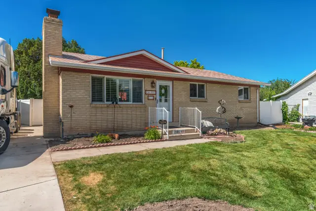 2120 W Robins Way S, West Jordan, UT 84084 - #2