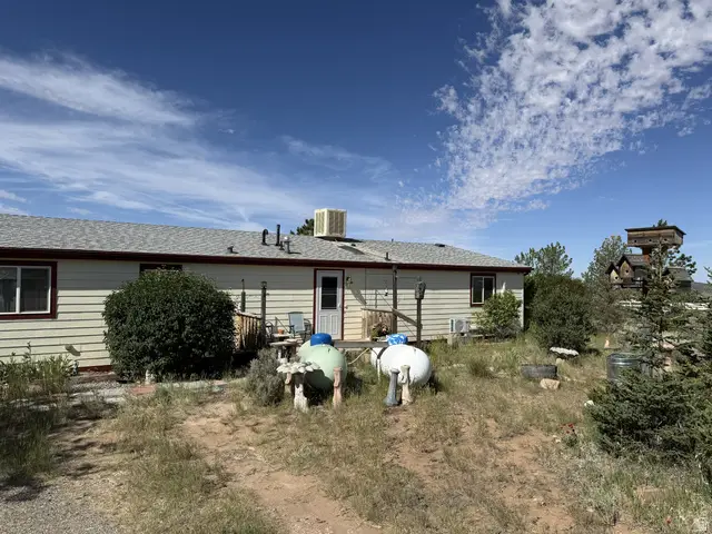 48 E Campbell Ln, La Sal, UT 84530 - #2