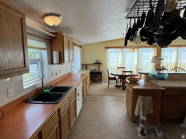48 E Campbell Ln, La Sal, UT 84530 - #3
