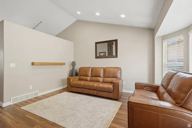 3557 W Lillehammer Cir, Taylorsville, UT 84129 - #3