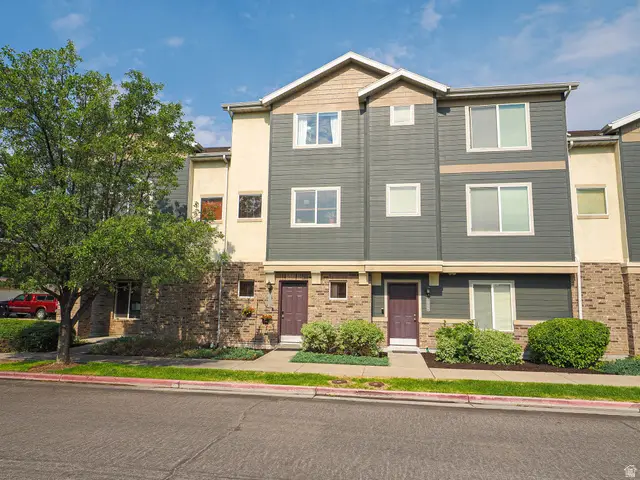 8292 S Bellingham Dr, Sandy, UT 84070 - #1
