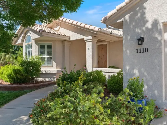 1110 E Sherman Cir, Saint George, UT 84790 - #2