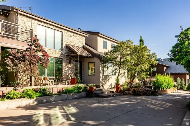 3756 E Lois Ln, Millcreek, UT 84124 - #1