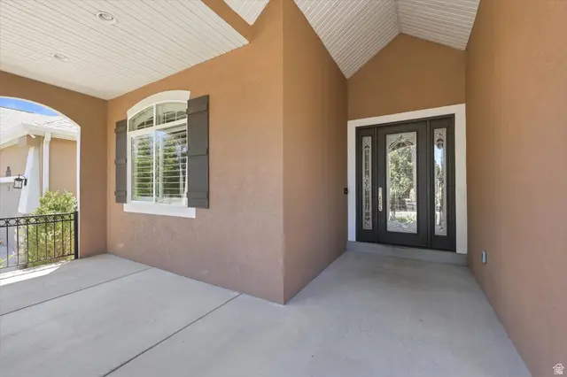 1475 W Iron Port Dr, South Jordan, UT 84095 - #2
