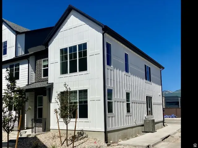 1141 N Downfield Ln #201, North Salt Lake, UT 84054 - #1