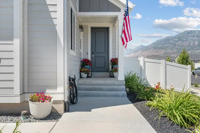1436 W Valley Dr, Lindon, UT 84042 - #3
