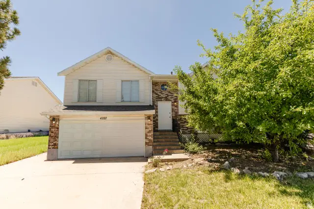 4227 W 5600 S, Roy, UT 84067 - #1