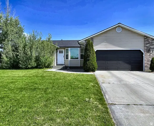 5586 W 10130 N, Highland, UT 84003 - #1