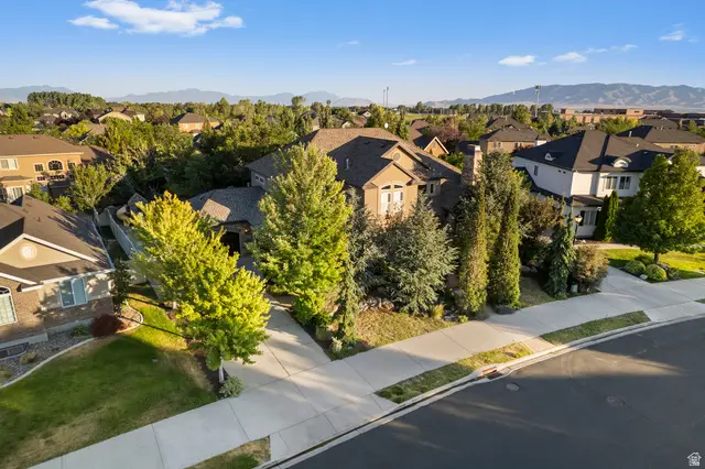 292 E Clubview Ln, Lehi, UT 84043 - #1