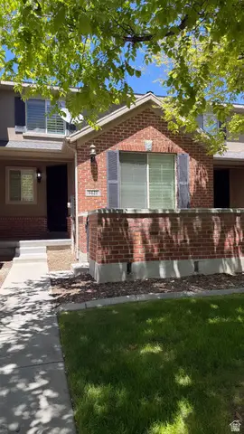 5421 W Brentford Ct, West Valley City, UT 84120