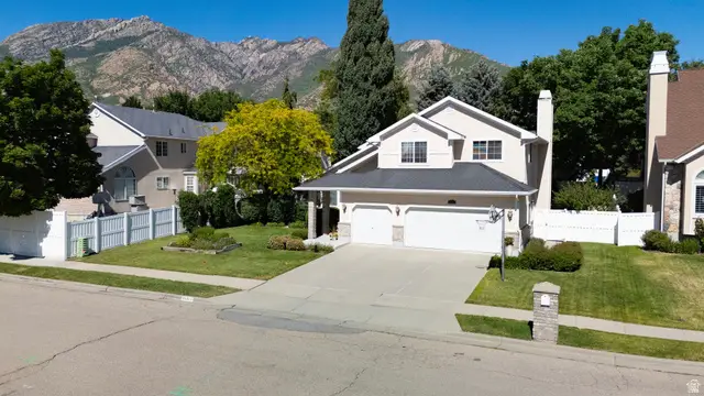 6931 S Knudsen Mill Cir, Cottonwood Heights, UT 84121 - #2