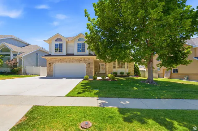 2154 E New Horizon Dr, Sandy, UT 84093 - #2