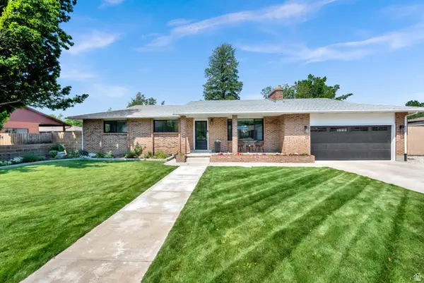 11530 S Jordan Point Dr, Sandy, UT 84092