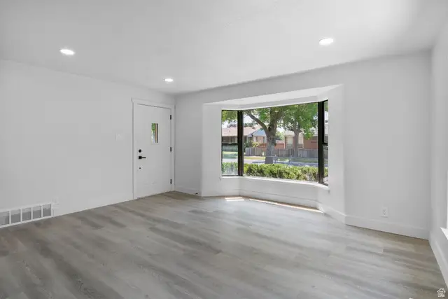 1158 W Lafayette Dr, Salt Lake City, UT 84116 - #3
