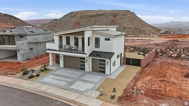 972 E Coyote Crest Dr, Washington, UT 84780 - #3