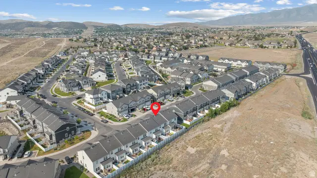 4477 E Hurstbourne Dr, Eagle Mountain, UT 84005 - #2