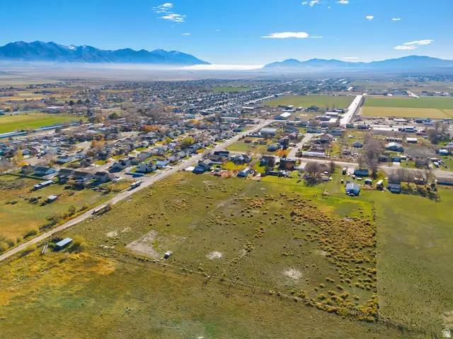 170 N Elliette Way E, Grantsville, UT 84029 - #3