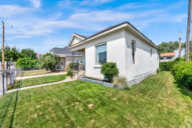 1131 S 200 W, Salt Lake City, UT 84101 - #3