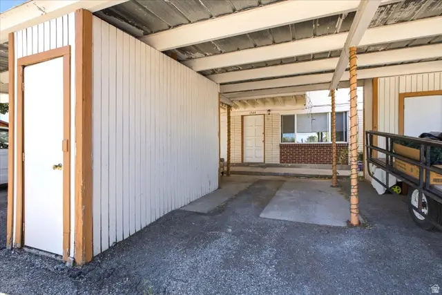 1342 E Sudbury Ave, Sandy, UT 84093 - #3
