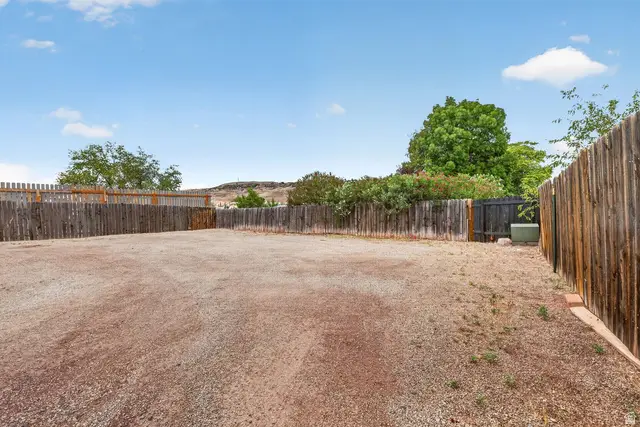 340 E Telegraph St, Washington, UT 84780 - #3