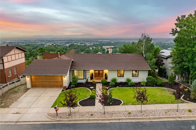 126 S Sunset Dr, Farmington, UT 84025 - #1