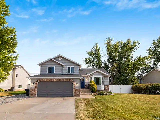 835 W 150 S, Clearfield, UT 84015 - #1