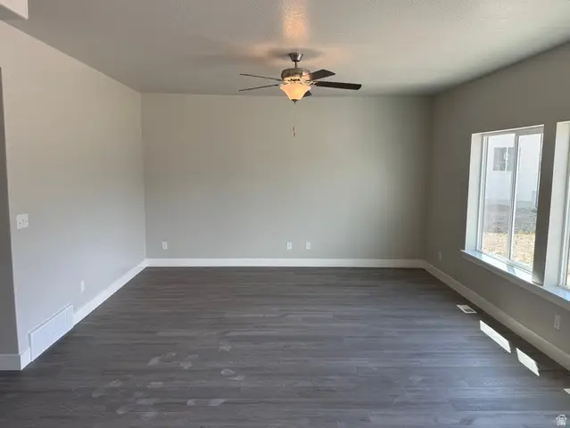 416 E 500 N #LOT 13, Salem, UT 84653 - #3