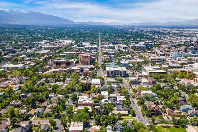 423 E 1st Ave, Salt Lake City, UT 84103 - #3