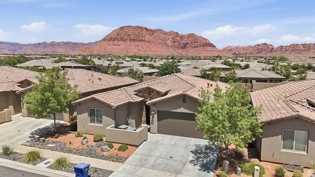 3800 Paradise Village Dr #14, Santa Clara, UT 84765 - #2