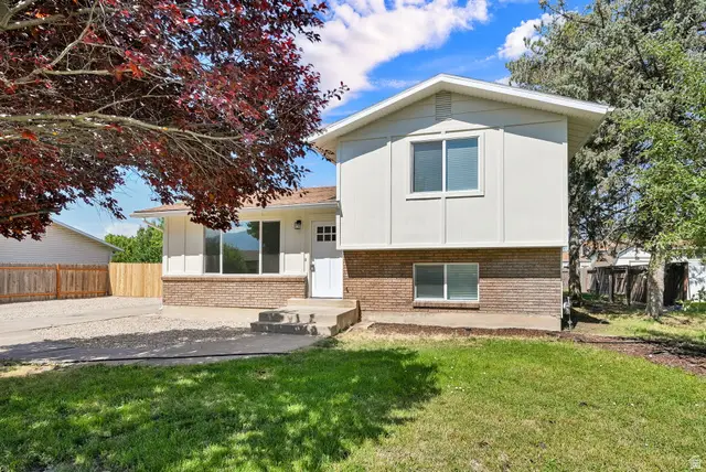 958 N 2075 W, Farr West, UT 84404 - #1