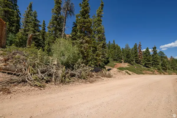 5150 W North Rd, Duck Creek Village, UT 84762