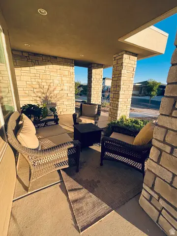 629 W Spring Lily Dr, Saint George, UT 84790 - #3
