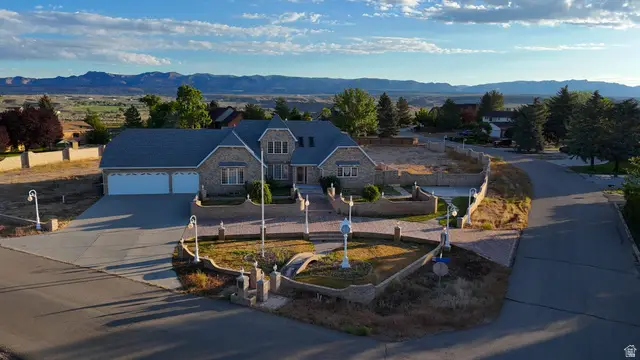 1402 Shepherd Dr, Wellington, UT 84542 - #1