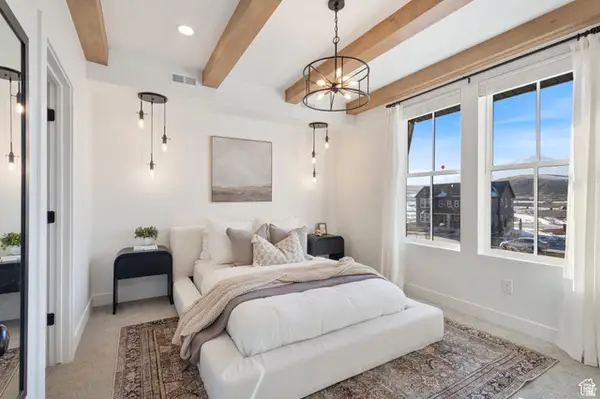 7251 S Nightshade Way W #293, West Jordan, UT 84081