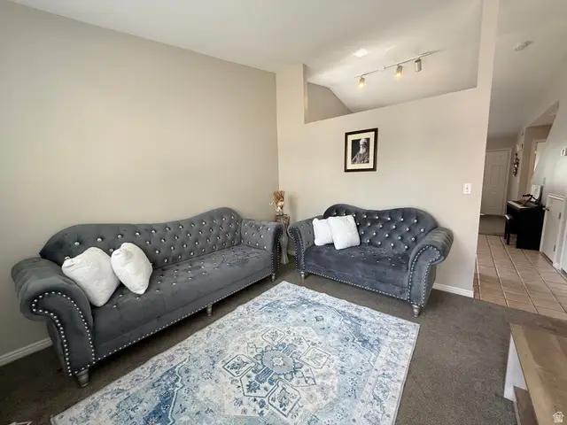 6076 S Liberty Oaks Cv #1, Murray, UT 84107 - #3