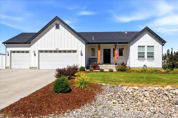 8271 N Iron Horse Dr, Lake Point, UT 84074