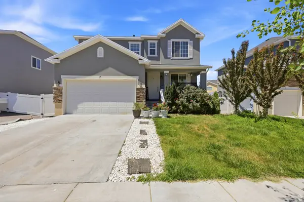 7 E Starside Dr, Stansbury Park, UT 84074