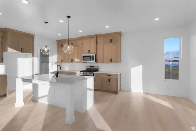 625 N 200 E, Providence, UT 84332 - #3