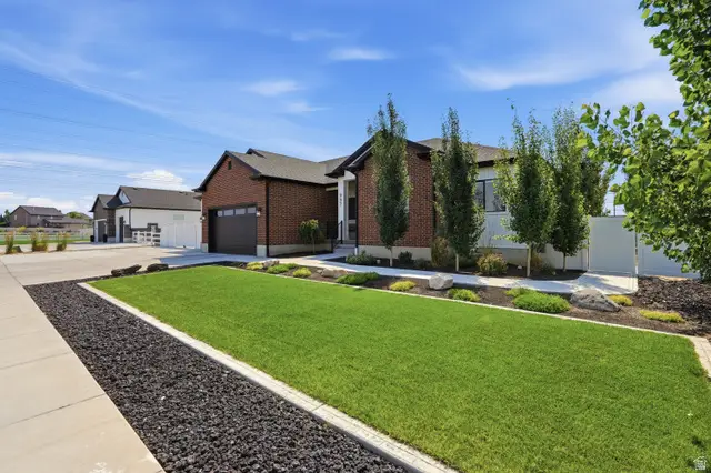 945 S 1700 W, Layton, UT 84041 - #3