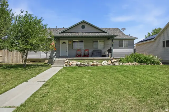 2135 E White Pine Rd, Eagle Mountain, UT 84005 - #1