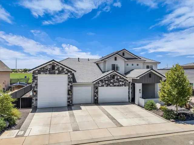 449 W Johann Cir, Washington, UT 84780 - #2