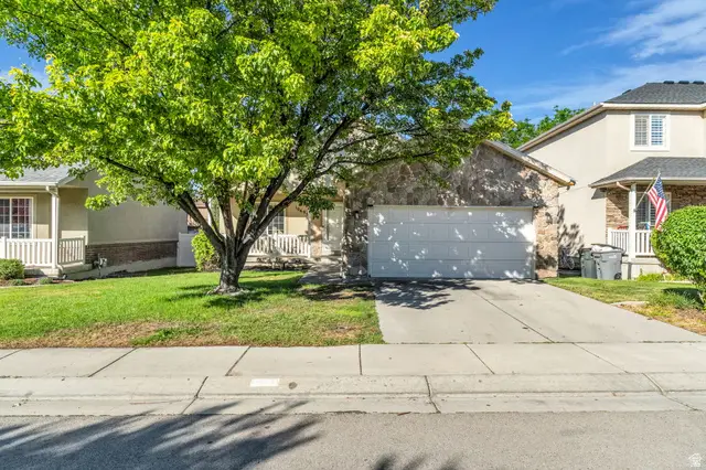10695 S Pine Grove Way, South Jordan, UT 84009 - #2