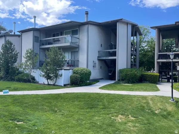5769 S Waterbury Cir #A, Salt Lake City, UT 84121