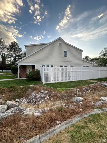 254 W Meadow Ln, Centerville, UT 84014 - #2
