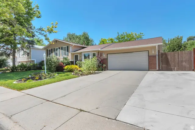 4012 S Durrans Ln W, West Valley City, UT 84120 - #2